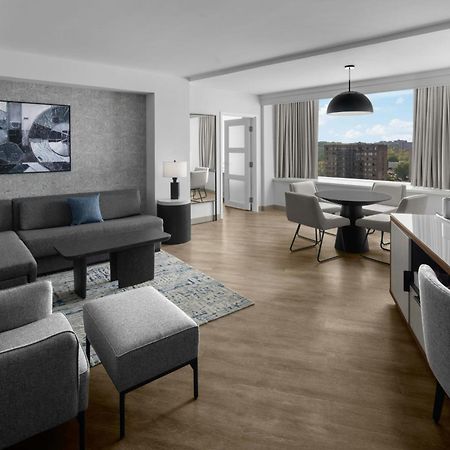 The National Landing Hotel Crystal City Арлингтон Экстерьер фото