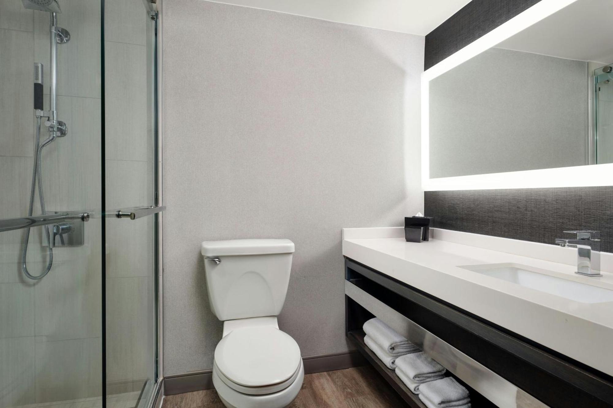 The National Landing Hotel Crystal City Арлингтон Экстерьер фото