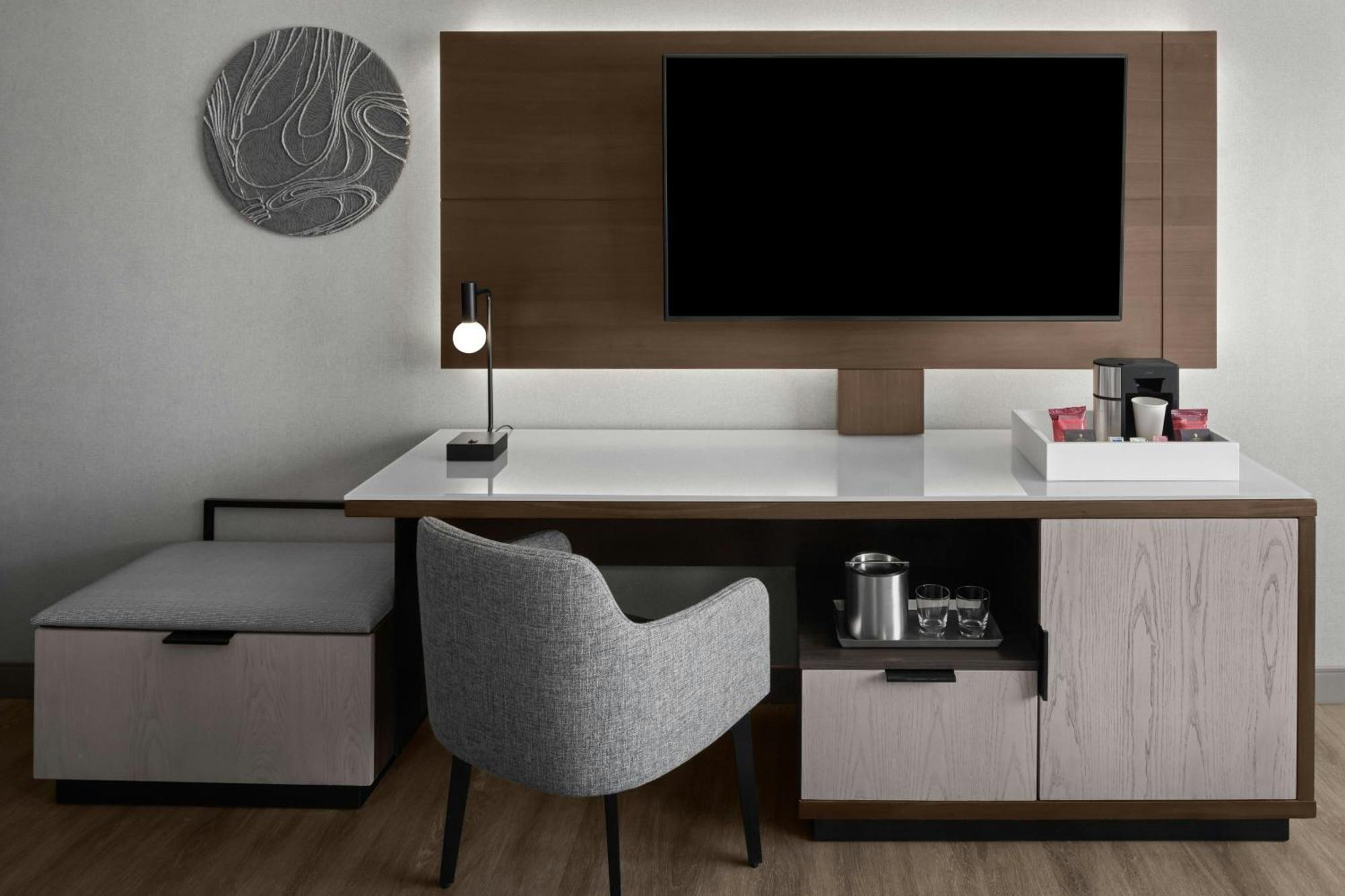 The National Landing Hotel Crystal City Арлингтон Экстерьер фото