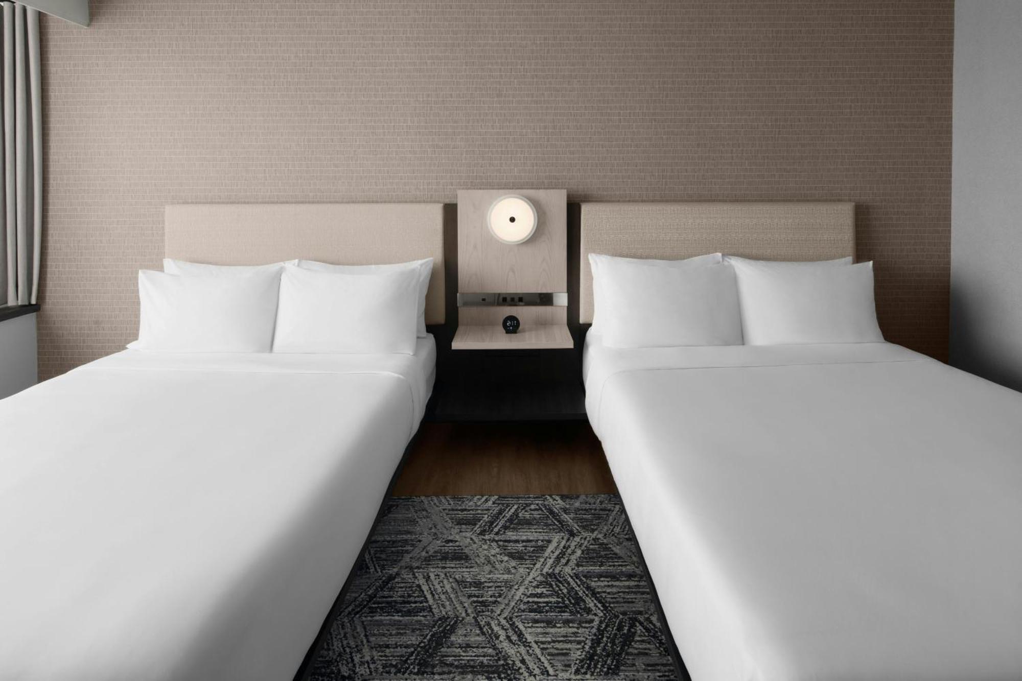 The National Landing Hotel Crystal City Арлингтон Экстерьер фото